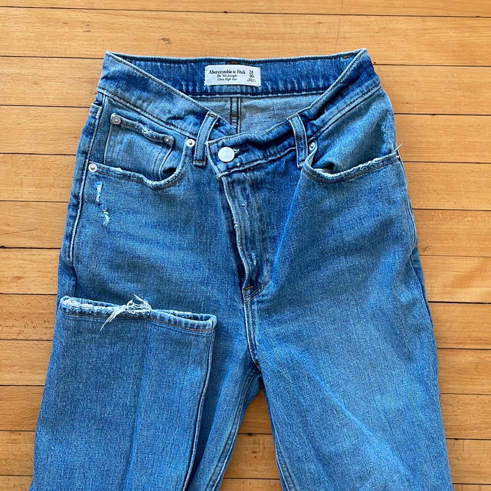 Abercrombie and Fitch “the 90’s straight ultra high rise”